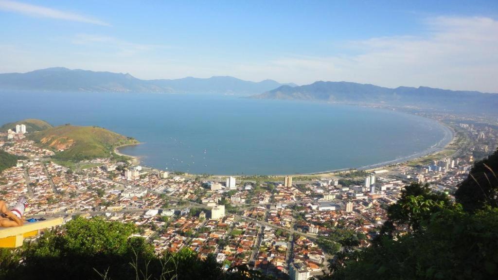까라과따뚜바 Casa Inteira Cravada Entre Os Principais Pontos Turisticos 빌라 외부 사진
